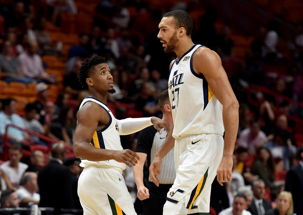 他们的中场 他们的中场