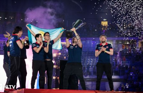 俱乐部一直 俱乐部一直